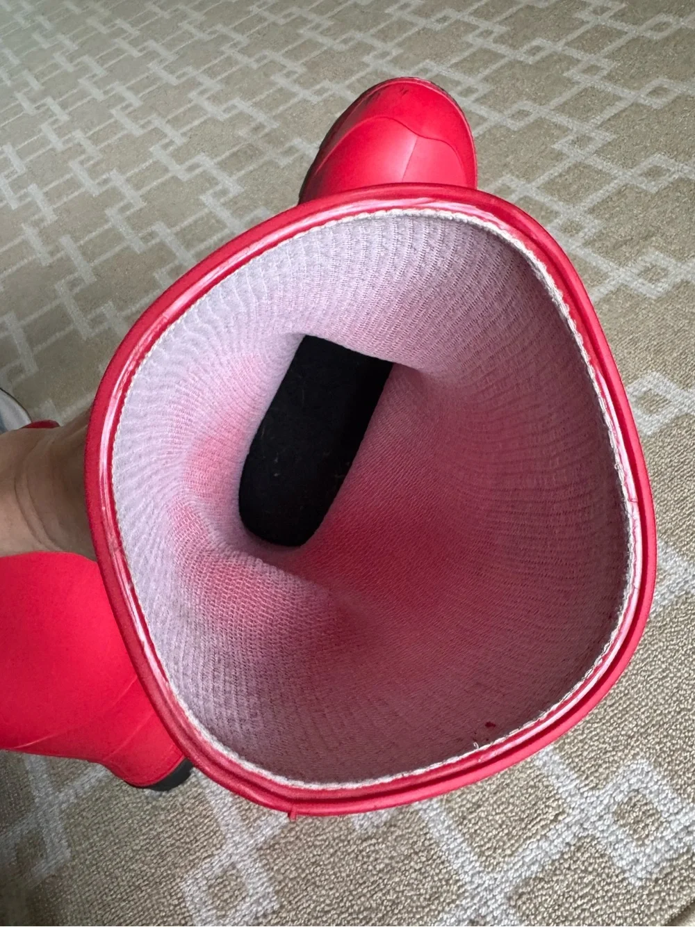 Kamik Waterproof Rubber Rain Boots Bright Red Black Lug Sole Kids Size 5